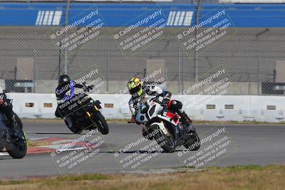 media/Nov-26-2022-Fastrack Riders (Sat) [[b001e85eef]]/Level 1/Session 3 Outside Turn 9/